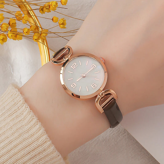 A Small Temperament Fresh Classic Fashion Simple Women's Quartz Watch, Used In Daily Life