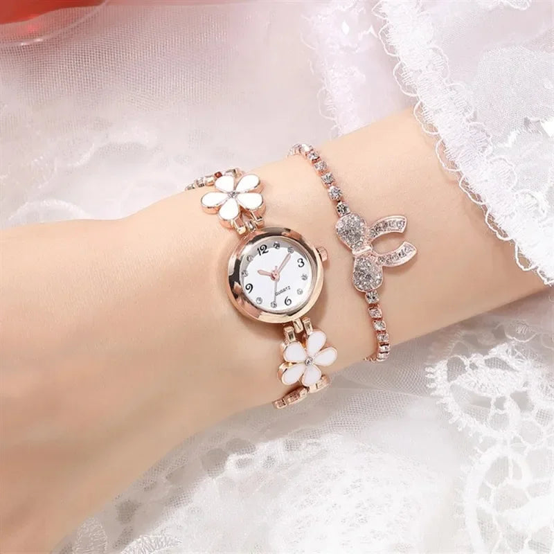 Fashion Versatile Women's Small and Cute Silver Steel Band Quartz Watch Women High Quality Silver Wristwatch Vintage Female Cloc