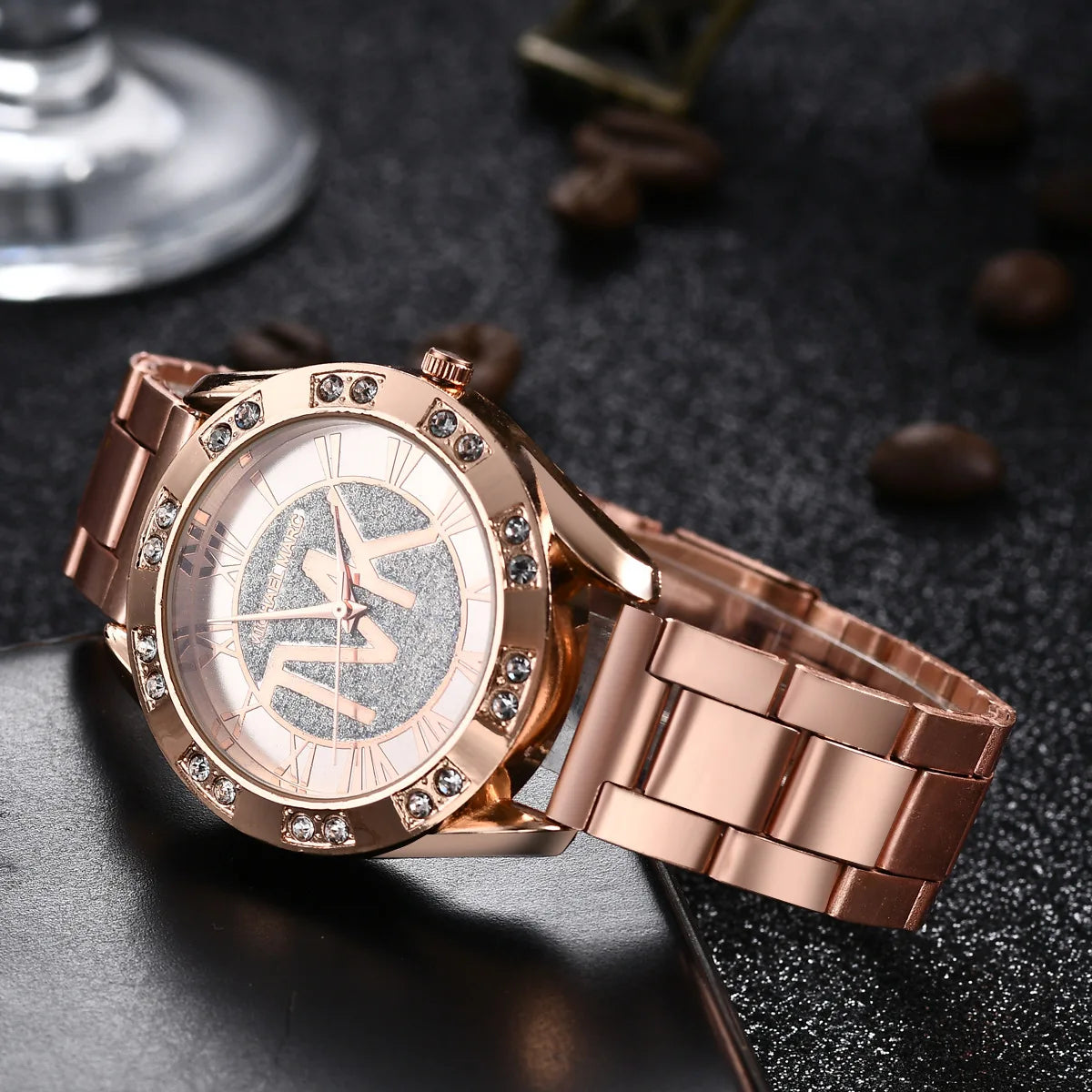 Luxury Women Watch Golden Stainless Steel Diamond Water Resistant Roman Digital Ladies Quartz Watches Relojes Digitales