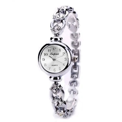 Fashion Versatile Women's Small and Cute Silver Steel Band Quartz Watch Women High Quality Silver Wristwatch Vintage Female Cloc