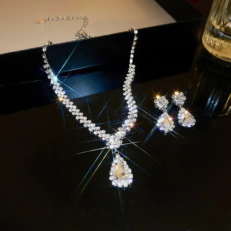 3 Pieces Of Fashionable Women's Water Drop Necklaces And Earrings Set For Wedding Season, Banquet And Party Accessories