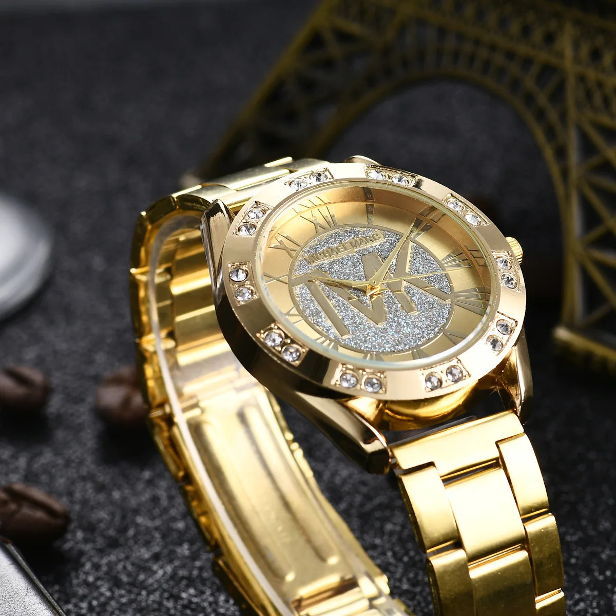 Luxury Women Watch Golden Stainless Steel Diamond Water Resistant Roman Digital Ladies Quartz Watches Relojes Digitales